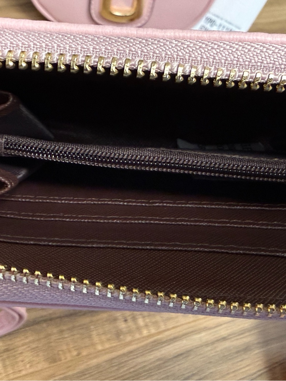 Adorable Pink Faux Leather Crossbody & Wallet Set Everyday Chic - Picture 4 of 14